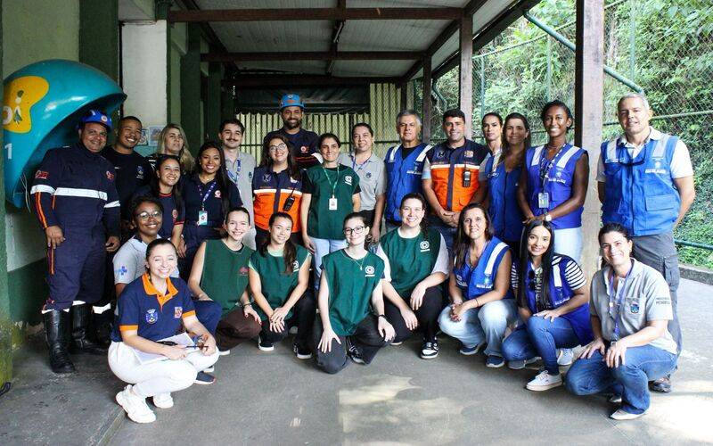 Pré-simulado mobiliza comunidade da Estrada da Saudade para prevenção em dias de chuva