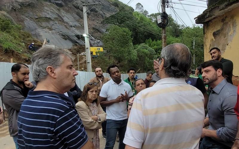 Estado vistoria obras na Bartolomeu Sodré e anuncia licitação para a João Caetano