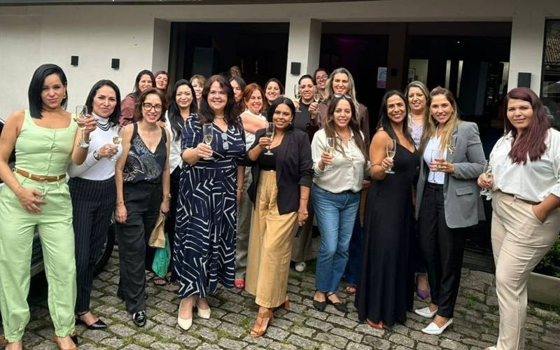 1. Empresárias do Clube de Permuta celebram o Dia da Mulher com networking e confrater