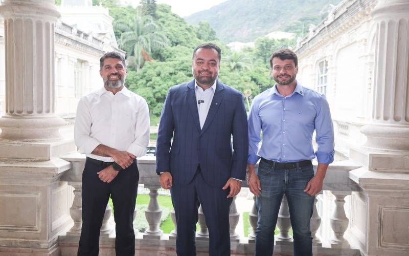 Início da corrida eleitoral provoca debandada no governo do Estado