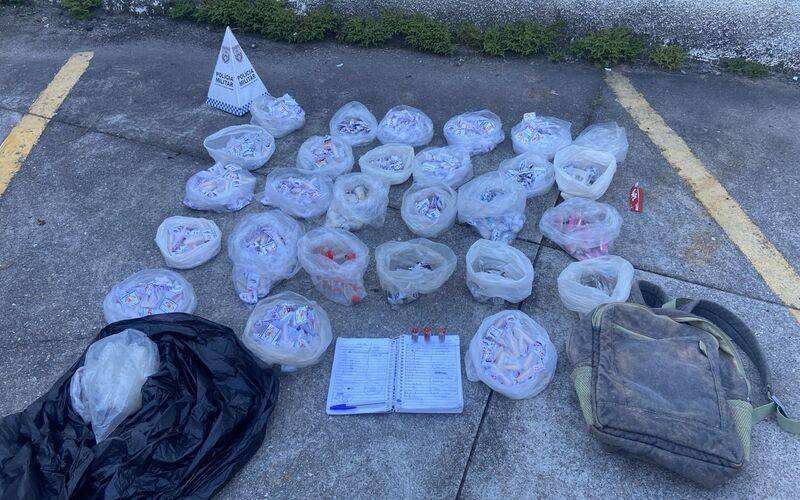 Polícia apreende drogas em Itaipava e na Comunidade do Alemão