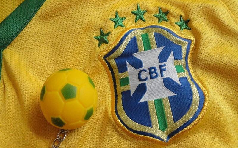 Brasil enfrenta França em fase final de preparação para Copa do Mundo