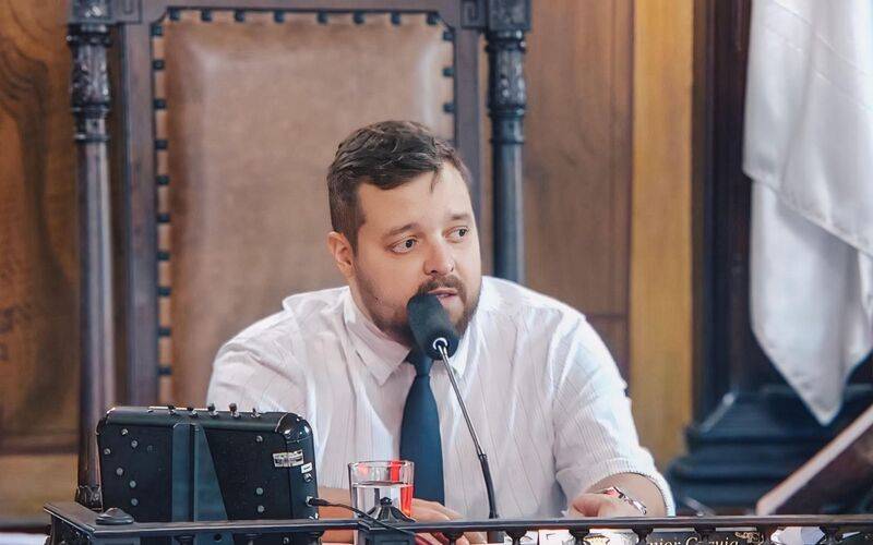 Câmara Municipal aprova projeto que proíbe músicas com conteúdo impróprio nas escolas 