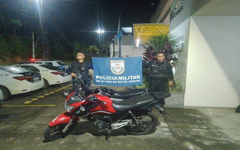 PM apreende menores por manobras perigosas na Posse