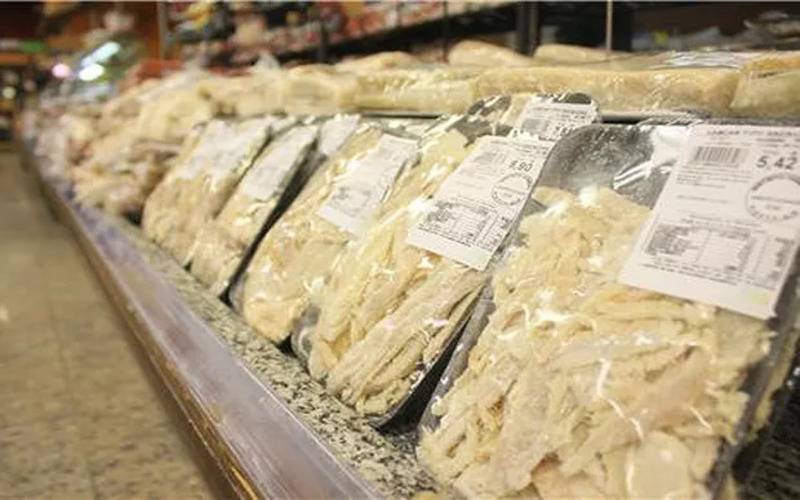Tradição da mesa de Páscoa movimenta supermercados e comércio de Petrópolis, com desta