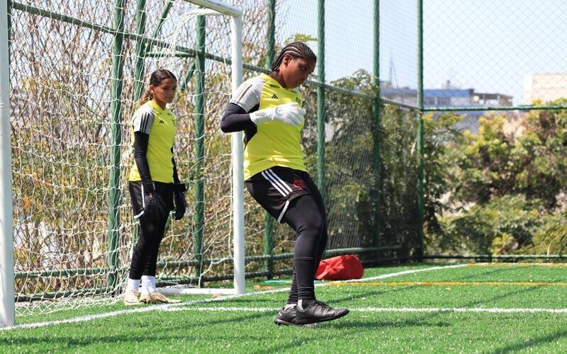 Sesc Nogueira, em Petrópolis, abre inscrições para aulas gratuitas de futebol feminino