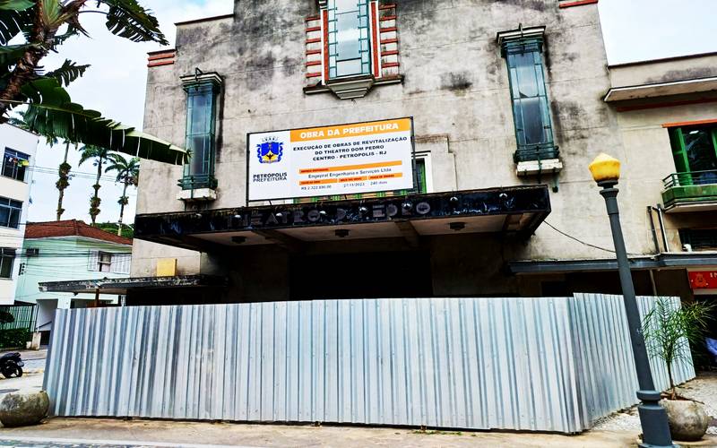 Obras do Theatro Dom Pedro II são paralisadas novamente