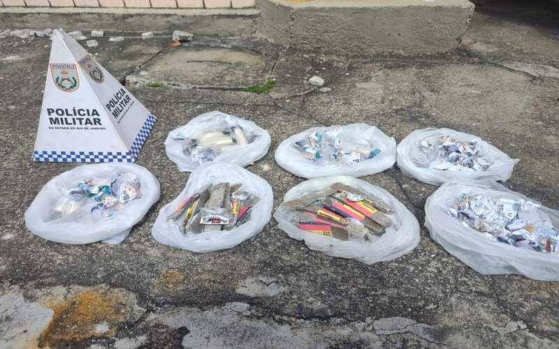 PM apreende drogas o Retiro