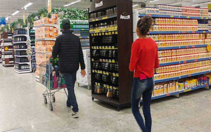 Vendas do varejo crescem 0,6% e atingem novo recorde em fevereiro, mostra IBGE