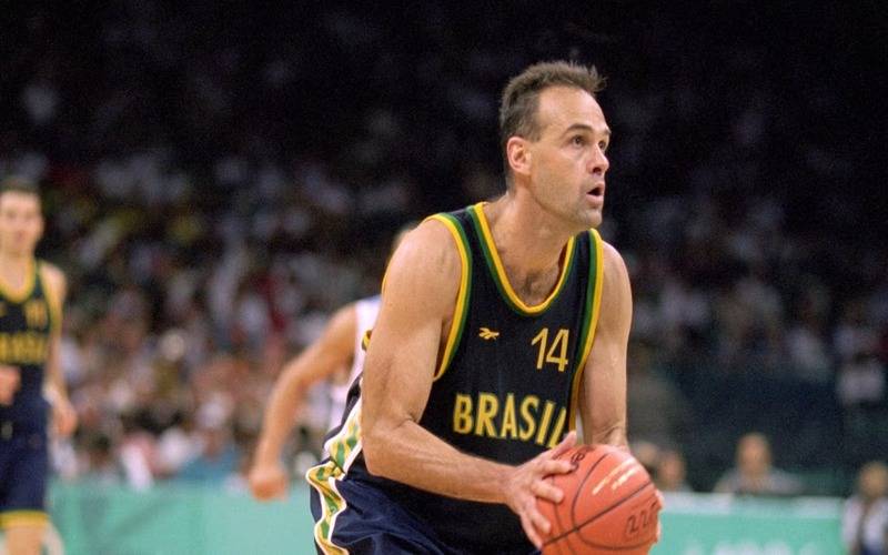 Morre aos 68 anos, Oscar Schmidt, lenda do basquete brasileiro
