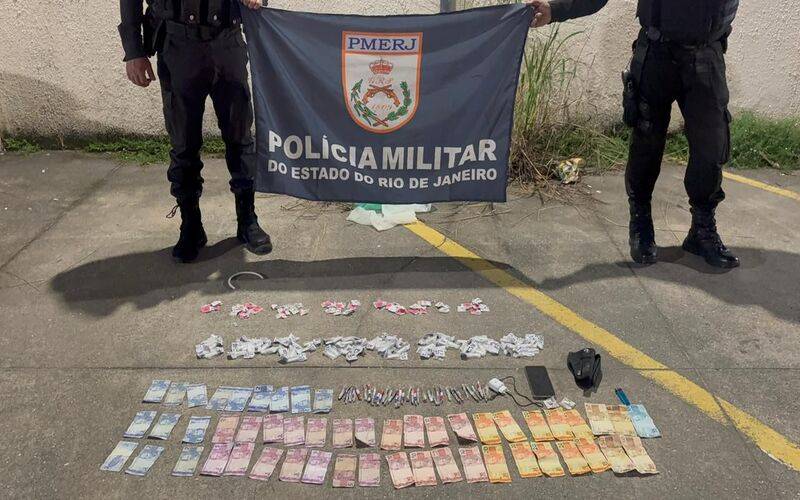 PM apreende entorpecentes no Floresta