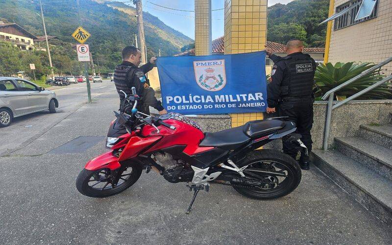 PM apreende motocicleta clonada utilizada pelo tráfico no Meio da Serra