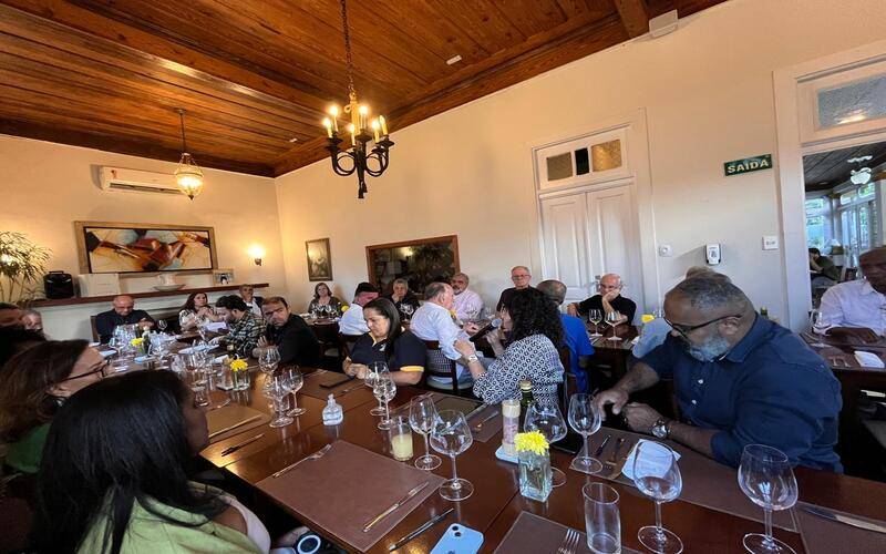 Troca de experiências com Niterói reforça debate sobre retomada econômica em Petrópoli