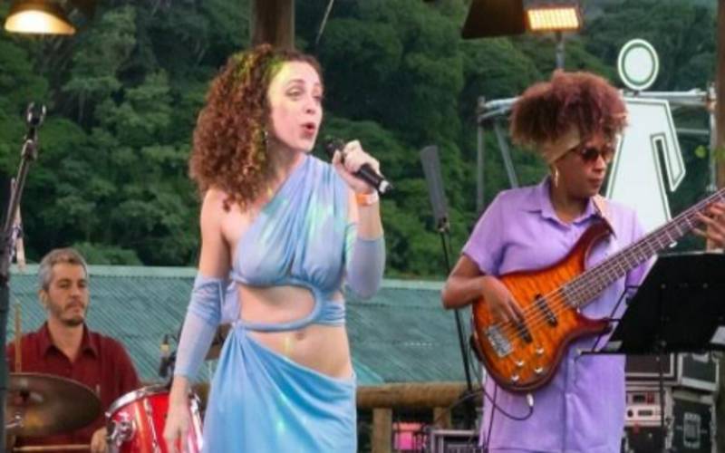 Marcela de Sá leva “A Arte é Mulher” ao Sesc Quitandinha neste sábado