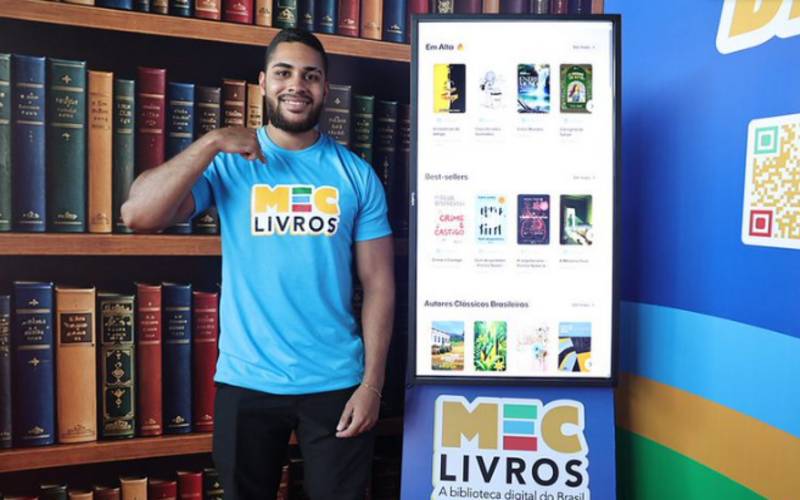 É simples e rápido ler clássicos e contemporâneos de diversos gêneros no MEC Livros. S