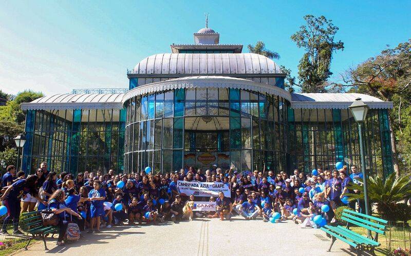 13ª Caminhada Azul reúne famílias e reforça conscientização sobre o autismo