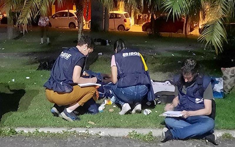 Número de pessoas em situação de rua inscritas no CadÚnico cresce 373% em 10 anos