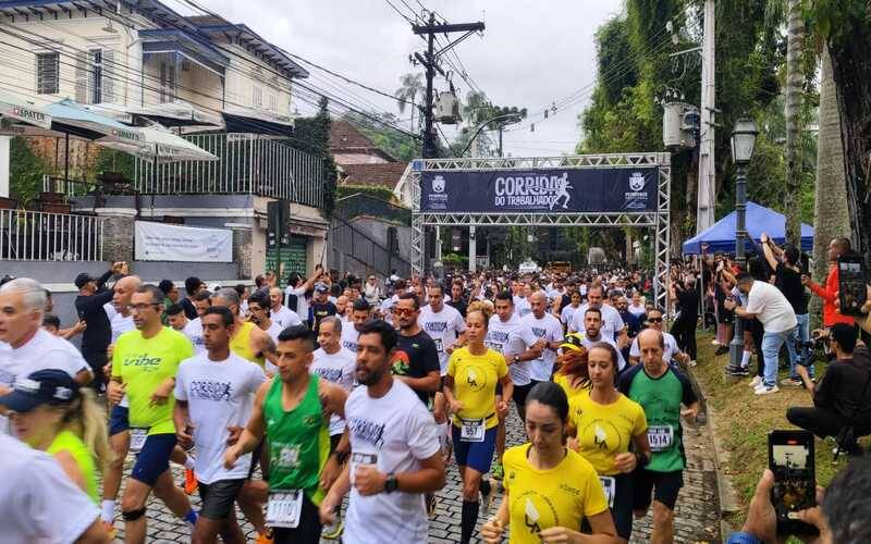 Corrida do Trabalhador lota as principais ruas do Centro