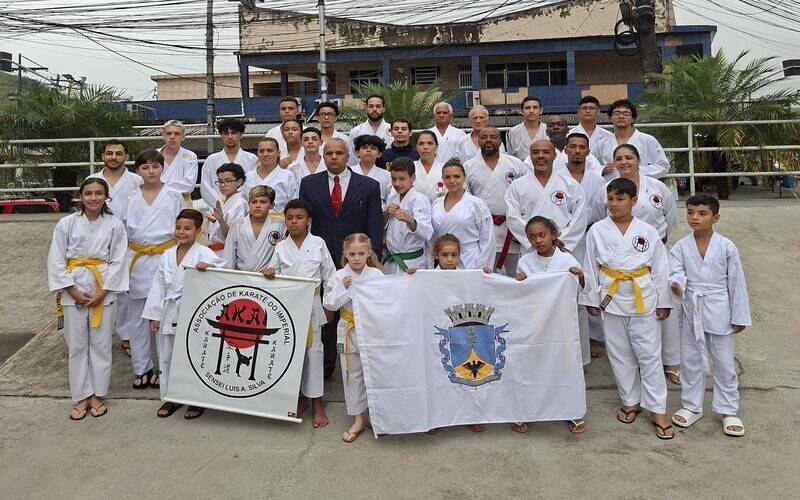 Agita Petrópolis conquista 29 medalhas no Campeonato Carioca de Karatê