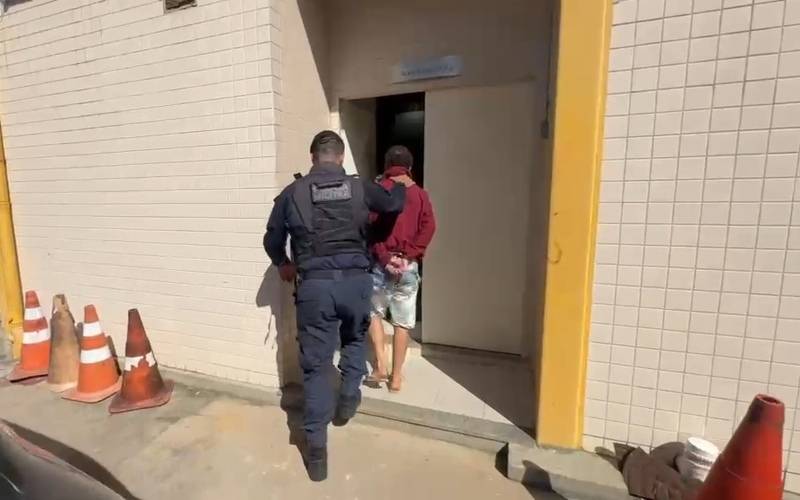 Homem confessa feminicídio de mulher grávida e é preso em Petrópolis