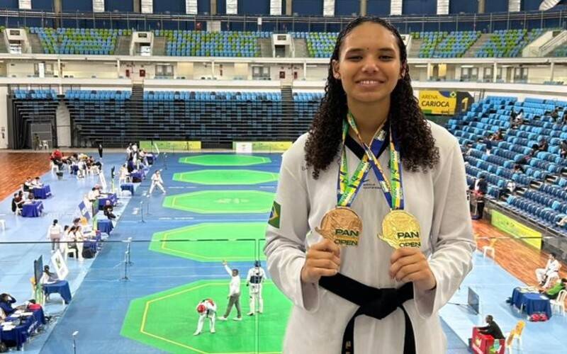 Angela Azevedo conquista ouro e bronze no Pan American Open e confirma ascensão no tae