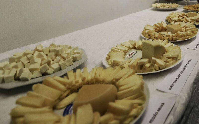 Brasil começa a importar queijo mais barato após acordo MercosulUE