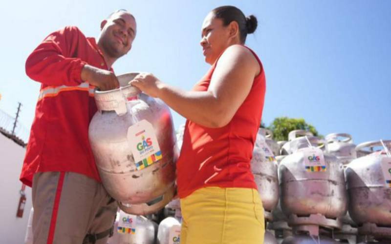 Mais de 15 milhões de famílias têm direito garantido ao gás de cozinha pelo Vale Gás d