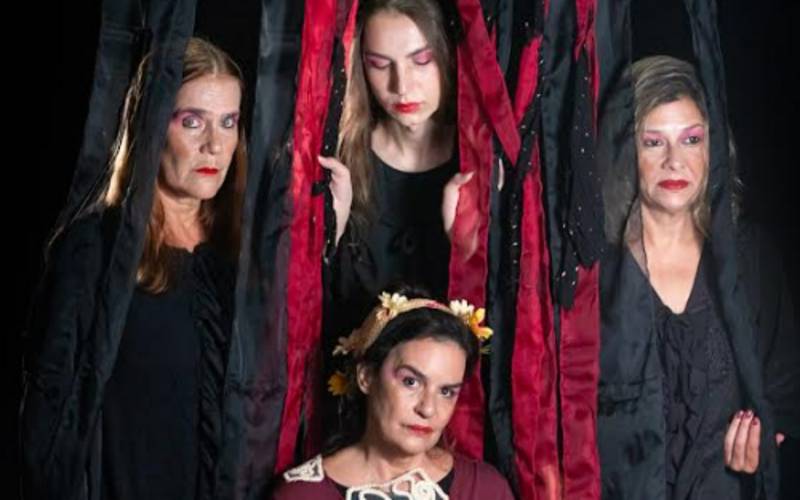 ”Batom Vermelho Sangue em Boca de Mulher” transforma o palco em denúncia poética contr