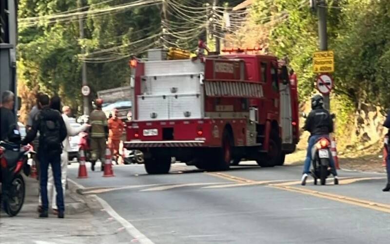 Bonsucesso: homem morre em acidente entre moto e caminhão