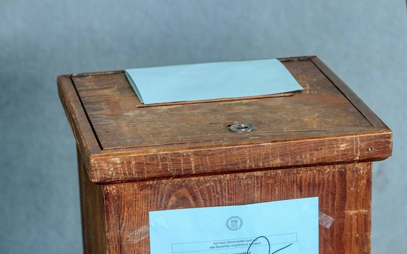 Peru: esquerda enfrenta Fujimori em 2º turno após apuração tumultuada
