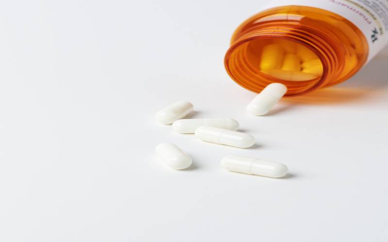 Anvisa suspende corticoide e remédio para colesterol; veja quais lotes