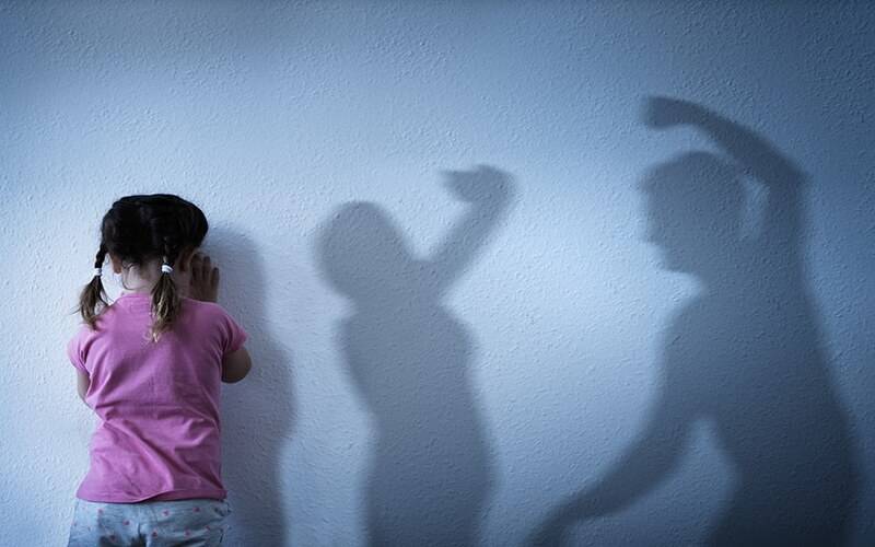 Alerj aprova e escolas do estado devem aplicar formulários sobre violência doméstica