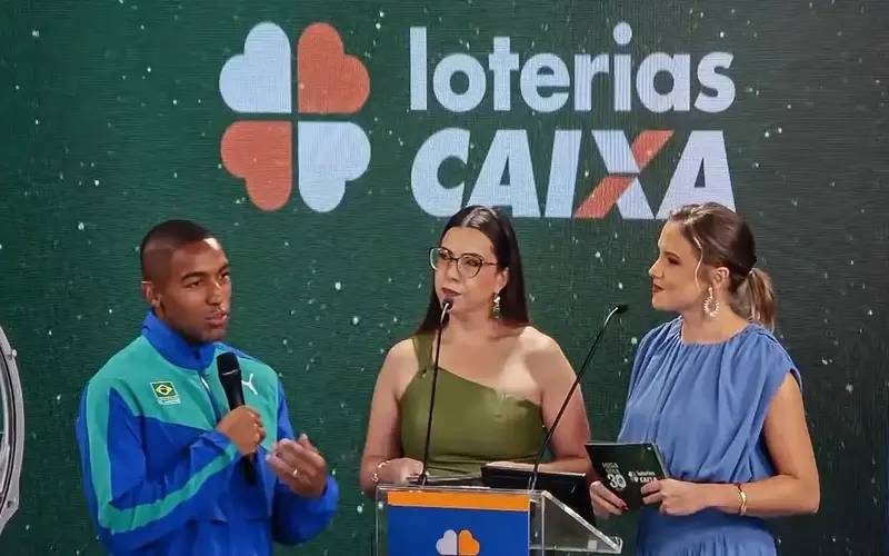 Confira dezenas sorteadas na Mega-Sena 30 anos neste domingo