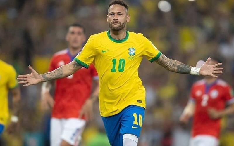 Edema muscular tira Neymar dos gramados antes da Copa do Mundo e especialistas explica
