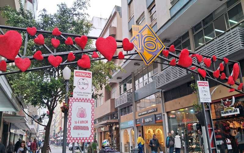 No clima do romance: 16 é Amor e Feira especial em homenagem ao mês dos namorados