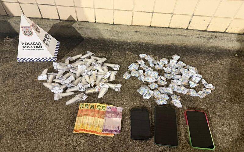 Estrada da Saudade: PM prende mulher por tráfico