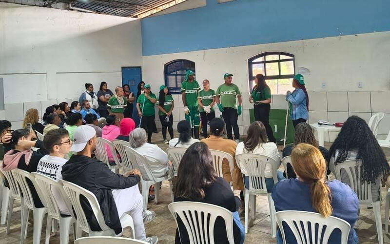 Novo roteiro do teatro de educação ambiental aborda descarte irregular de entulho no B