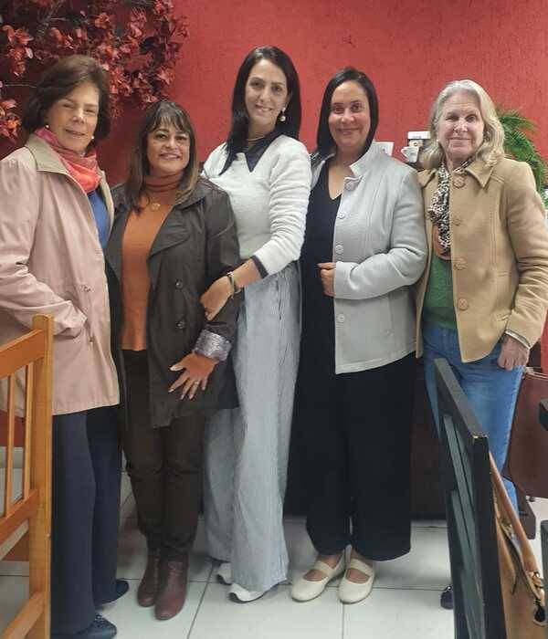 FOTO 5  Gabriela loureiro, Sheila França, Daniella Vita, Sandra dos Anjos e Fátima Mo