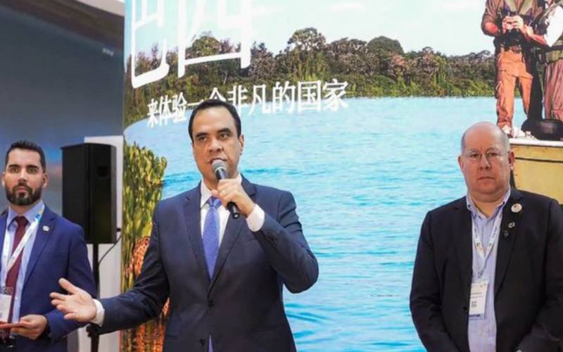 Ministério do Turismo lança guia de investimentos em mandarim com projetos que podem c