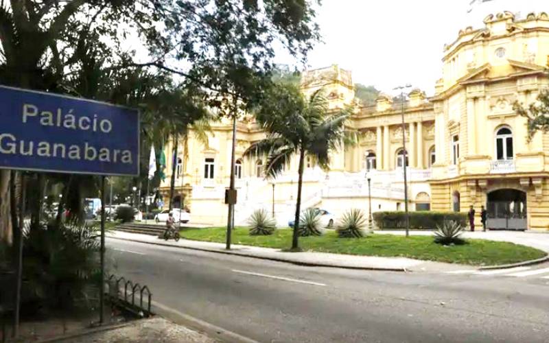 Corrida ao Palácio Guanabara começa a ganhar forma no Rio