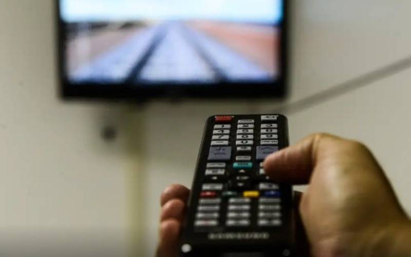 O “gol na casa do vizinho”: como o delay afeta quem assiste futebol em casa