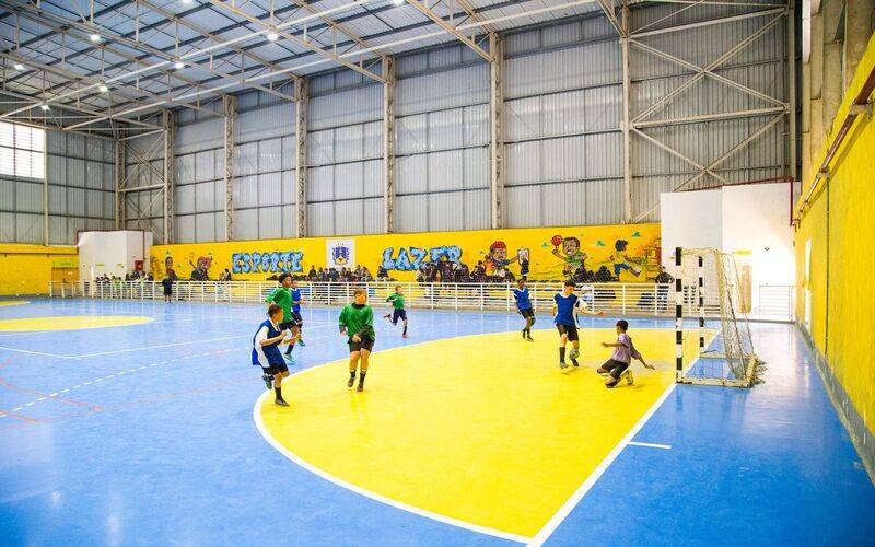 Jogos Estudantis Unificados de Petrópolis tiveram início nesta segunda-feira no CIE Ca