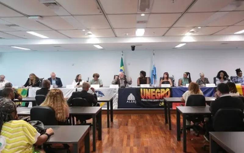 “Lei Guilherme Lima” cria protocolos contra o racismo e a intolerância religiosa nas e