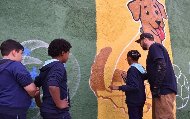 Colégio Santa Catarina promove ação com alunos pela Copa do Mundo