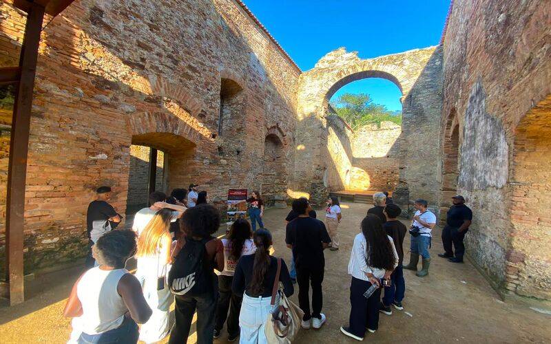 Ruínas de São José da Boa Morte recebem novas visitas acadêmicas com mais de 50 estuda