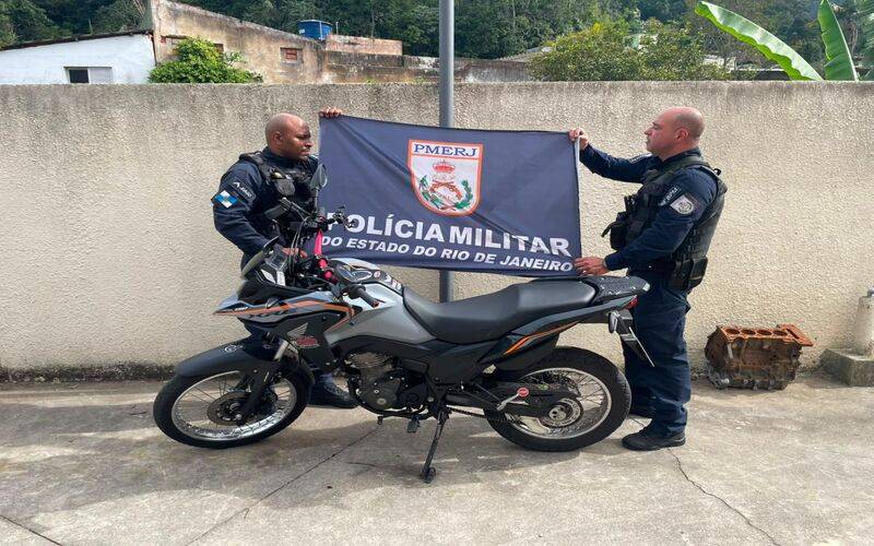 PM apreende motocicleta clonda no Carangola