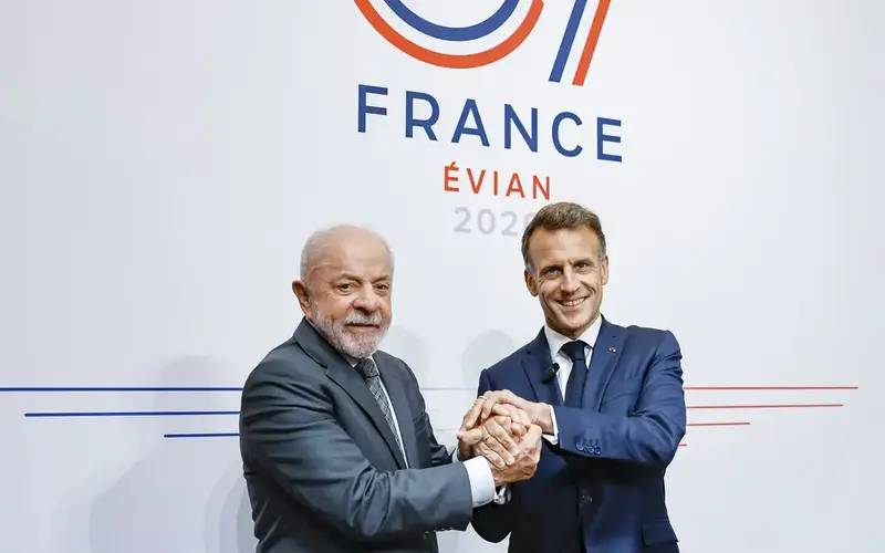 Lula tem encontros com presidentes da França e da Suíça