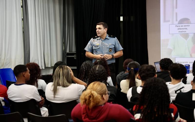 Referência nas escolas, policiais militares do Rio formam instrutores de outros estado