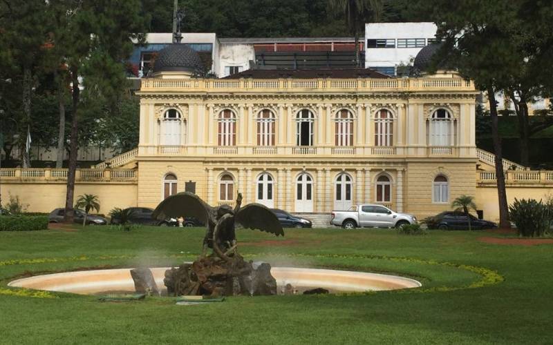 Prazo para regularizar imóveis sem licença termina em agosto em Petrópolis