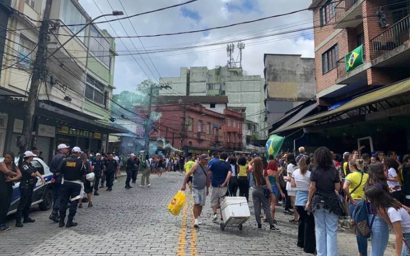 CPTrans monta esquema especial de trânsito na Rua Treze de Maio para jogo do Brasil